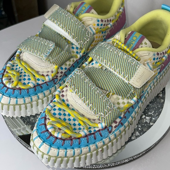 Chloé - Picture 4 of 17